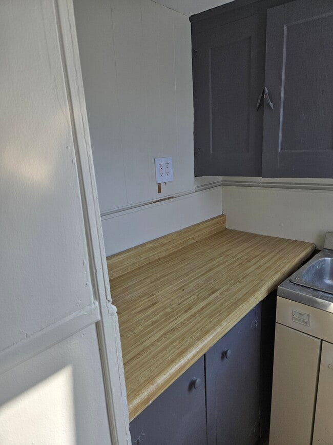 Photo - 236 South St Unidad 2Fl R