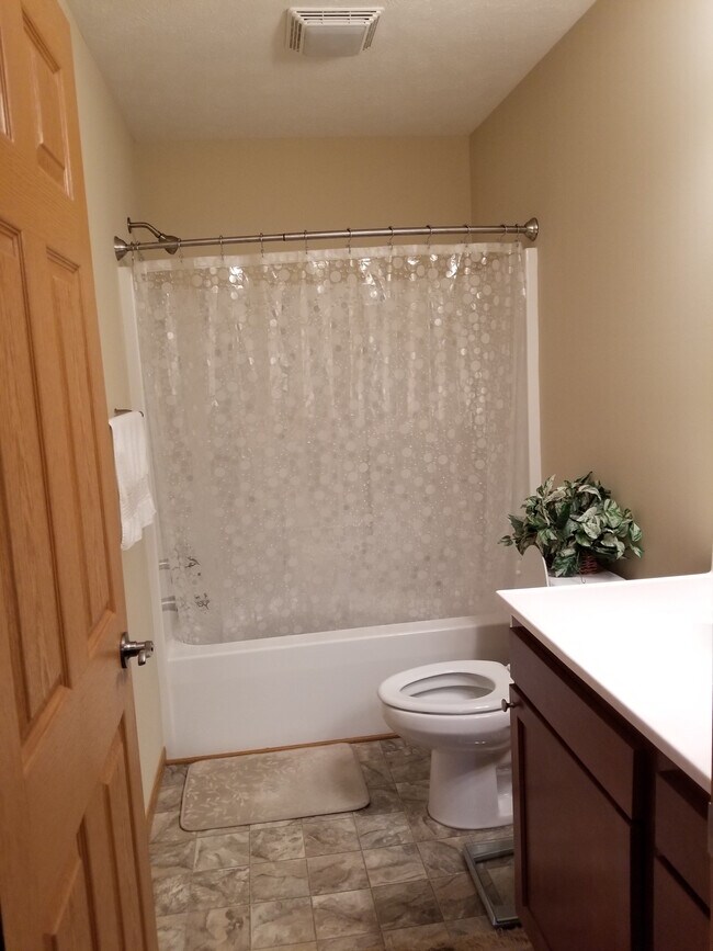 Photo - Maple Ridge Villas