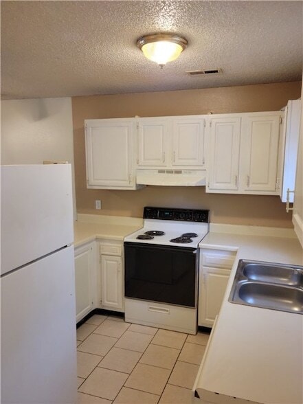 Photo - 592 N Betty Jo Dr