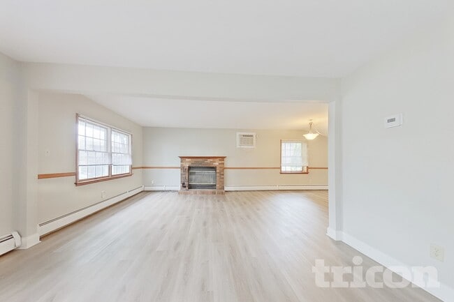 Photo - 26 Village Ln