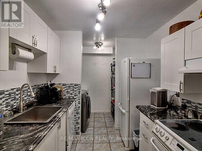 Photo - 1096 Jalna Blvd Unit 55