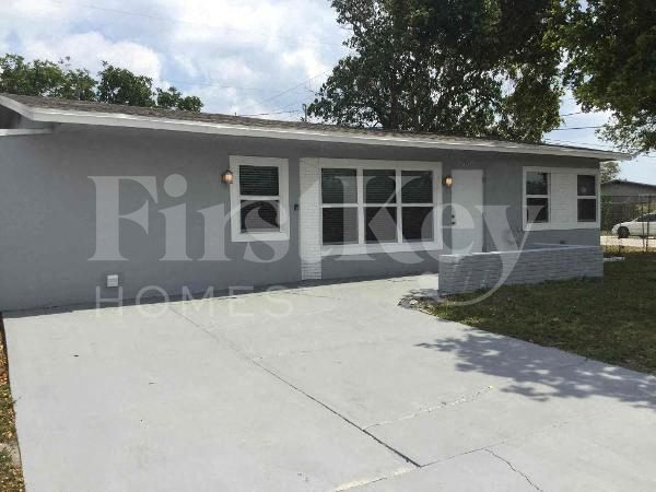 Photo - 2530 NE 9th Ave