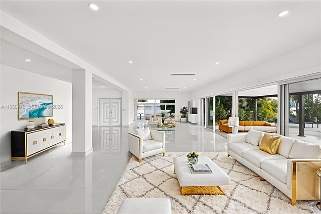 Photo - 1101 S Shore Dr