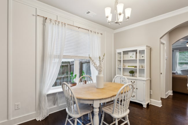 Photo - 2023 Yellow Finch Trl