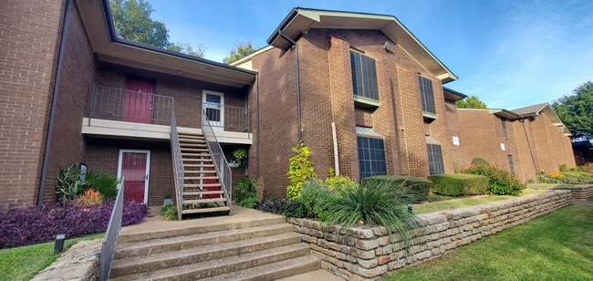 Photo - 2505 Wedglea Dr Unit 208