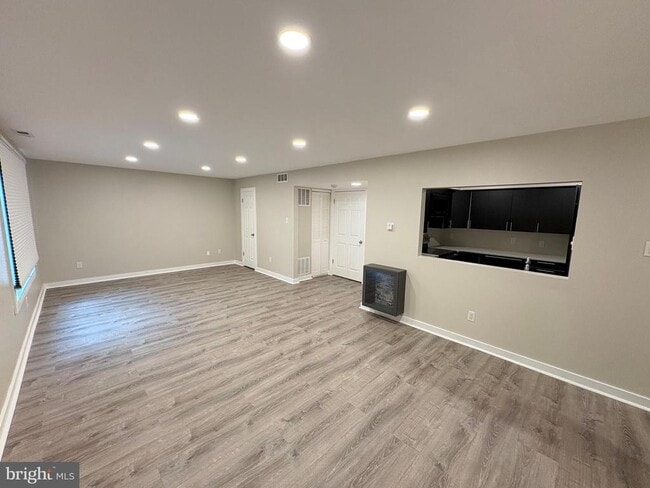 Photo - 601 Gregorys Way