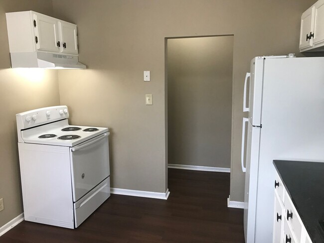 Photo - 812 E 7th St Unit A