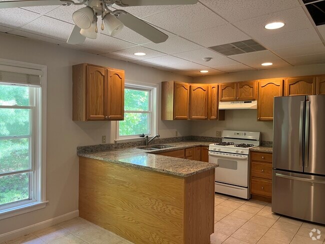 Building Photo - 820 Lafayette Rd Unit B3UA Rental