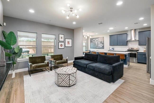 Photo - 12914 Leatherback Ln