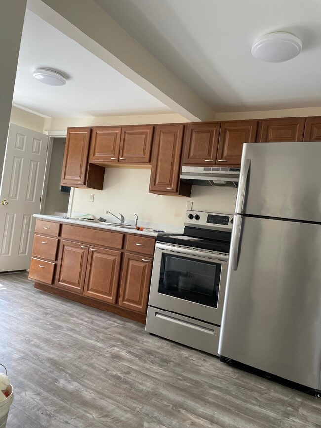 Photo - 371 Main St Unit #3