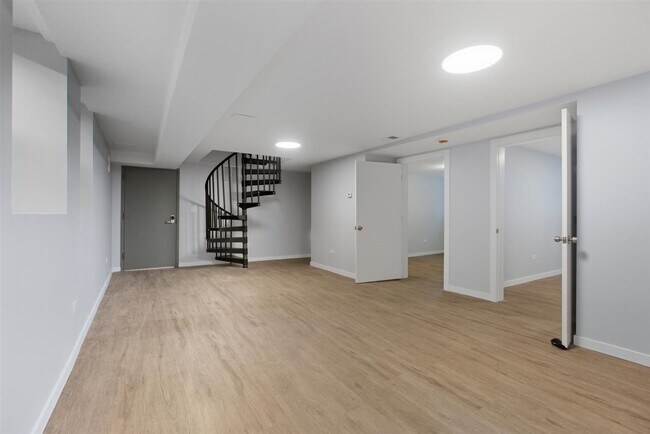 Photo - 4700 N Racine Ave Unit 106