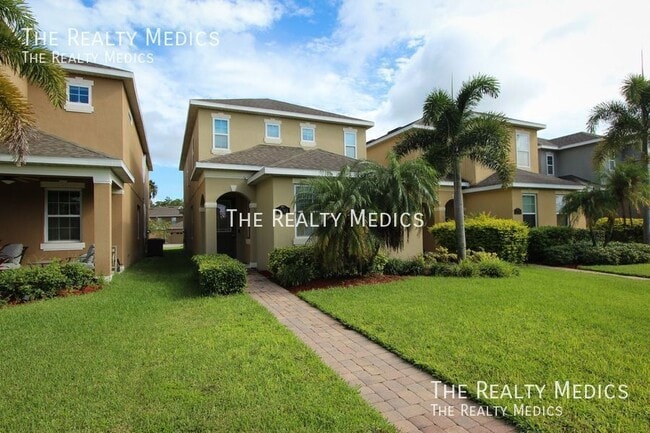 Building Photo - 15764 Ave Of The Arbors Rental