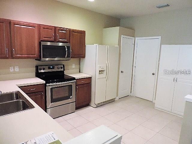 Photo - 7151 83rd Dr E