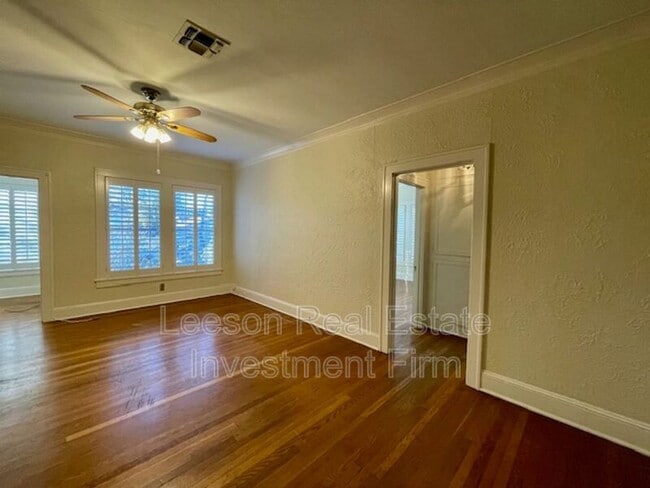 Photo - 458 Forest Ave