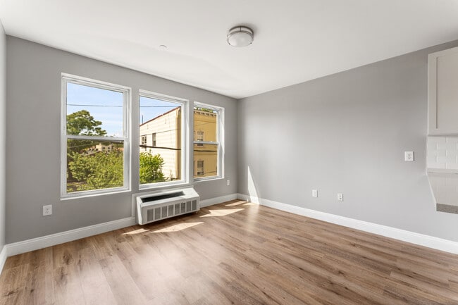 Photo - 18 Canfield St Unit 3H