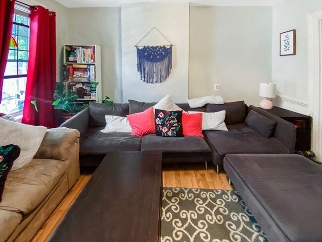 Photo - 363 W 3rd St Unit 1