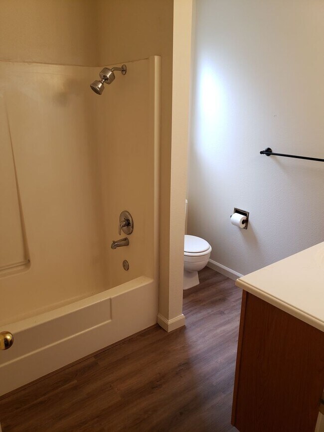 Charming and Cozy 3BR/2BA Home in Chico Rental House Rental in