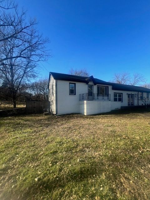 Photo - 30 E Thompson Ln, Unit B