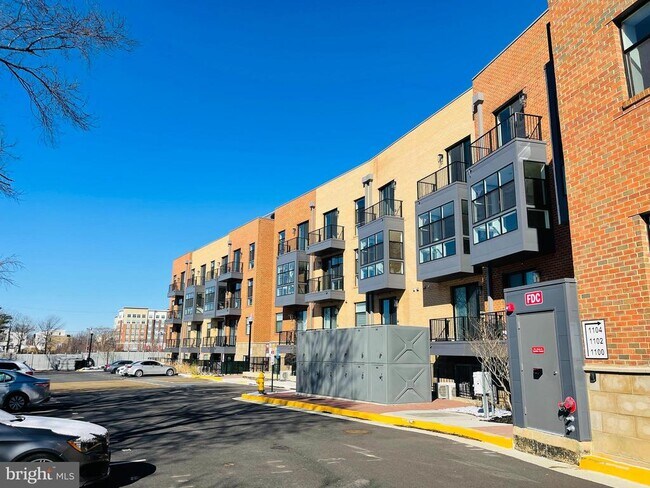Photo - 1106 S Highland St Unidad 2