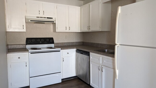 Photo - 3924 SW 26th Dr
