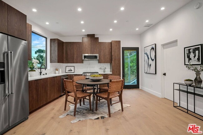 Photo - 2352 Riverside Dr