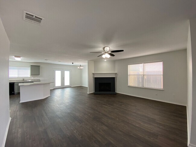 Photo - Saginaw Texas Homes For Rent  "Eagle Mtn-s...