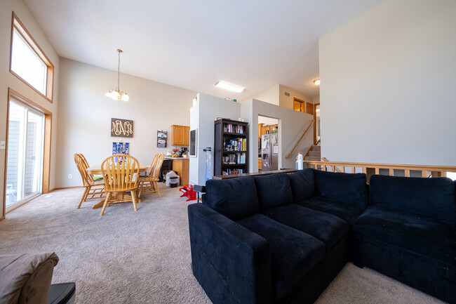 Photo - 15124 Cimarron Way