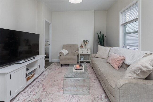 Photo - 100 H St Unidad 3