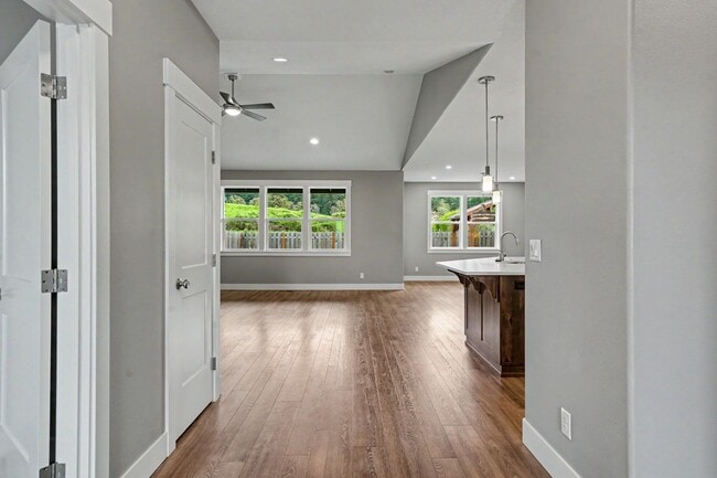 Photo - Fabulous 4 bed, 2 bath in Crawford Crossing - Turner, Oregon