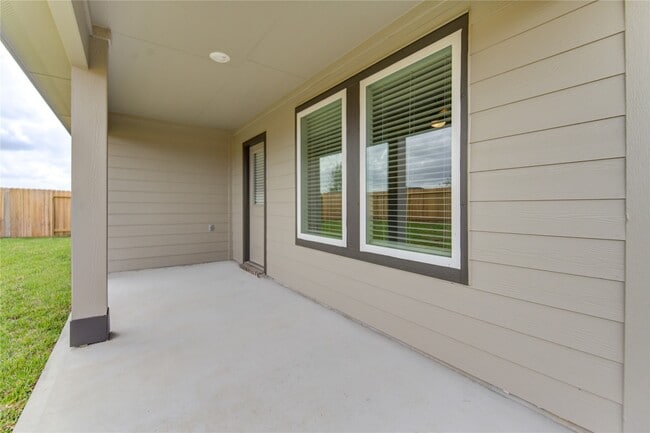 Photo - 9027 Rose Water Trl