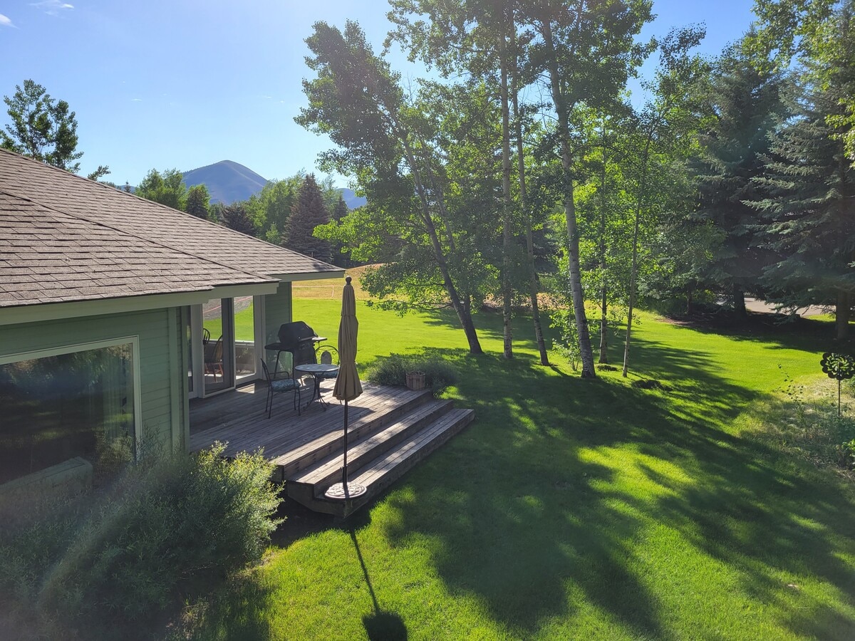 Photo - 105 Willow Rd