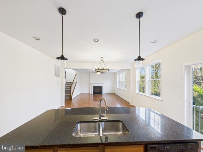 Building Photo - 18213 Jillian Ln