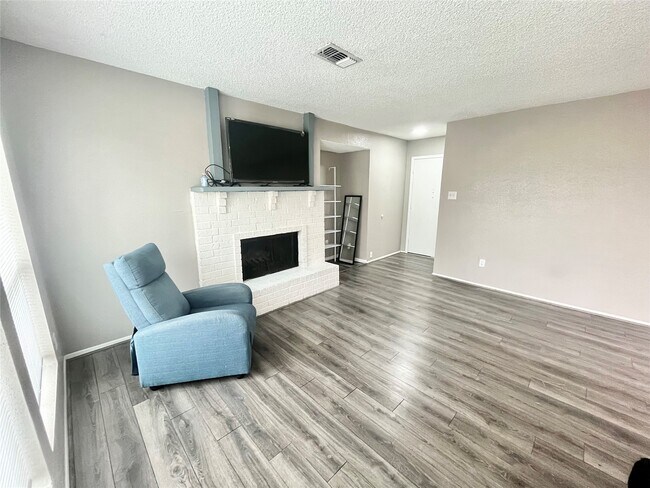 Photo - 1516 Bay Area Blvd Unit A8