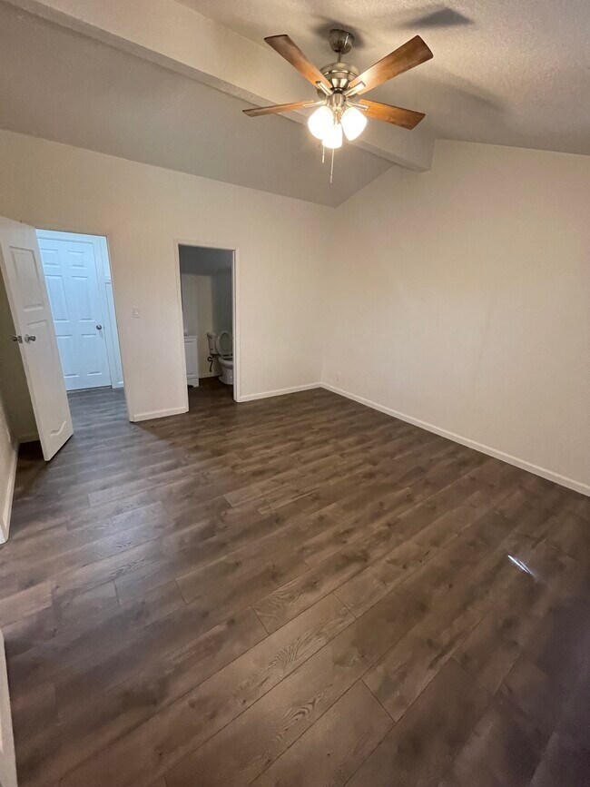 Photo - 7712 Xavier Ave