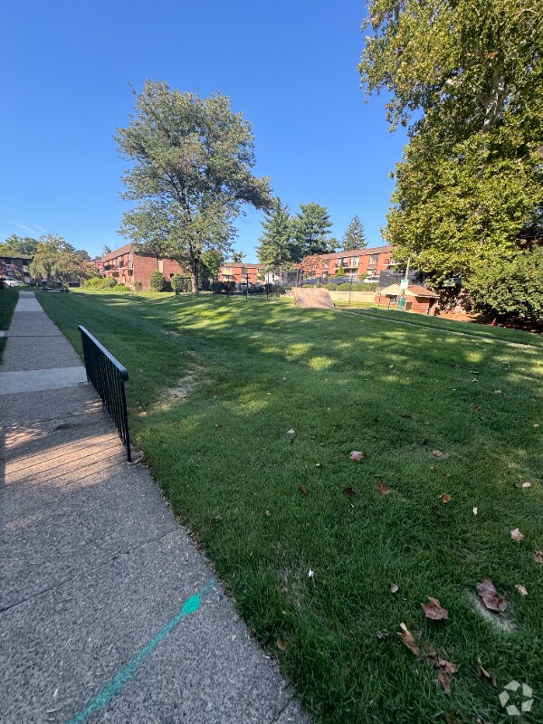 Rentals near Norwood