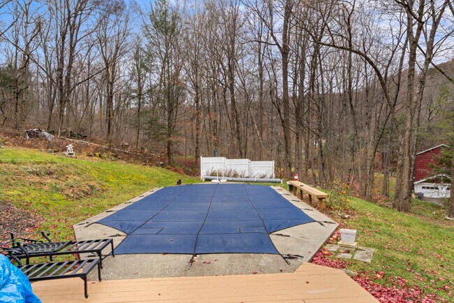 Photo - 8 Glenview Dr