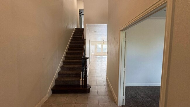 610 Alderwood Ct