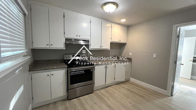 Photo - CSt321 Unit #B