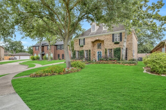 Photo - 2111 Riverside Dr