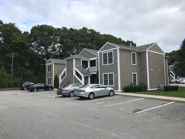 Forest Pond Condominiums - Forest Pond Condominiums