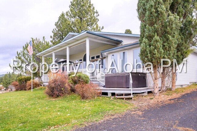 108 Lakeshore Dr
