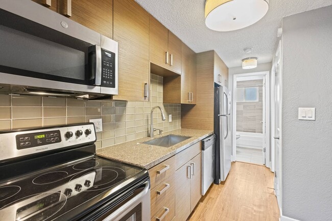 Photo - Pearl Apartments