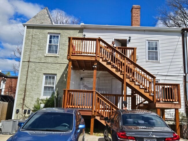 Deck - 330 Delafield Pl NW Unit 1