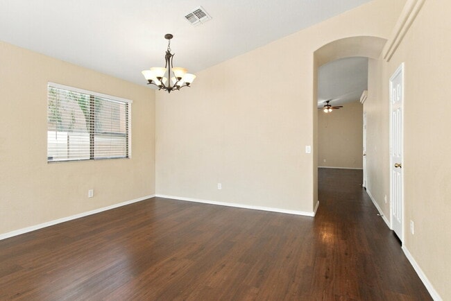 21818 W Sonora St
