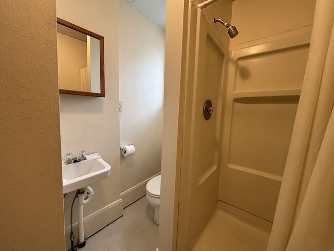 Photo - 117 N Main St Unidad 2