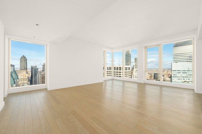 Photo - 138 E 50th St