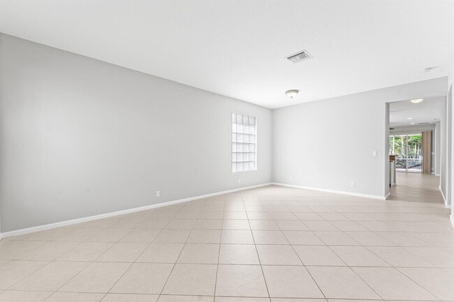 Photo - 443 Belle Grove Ln