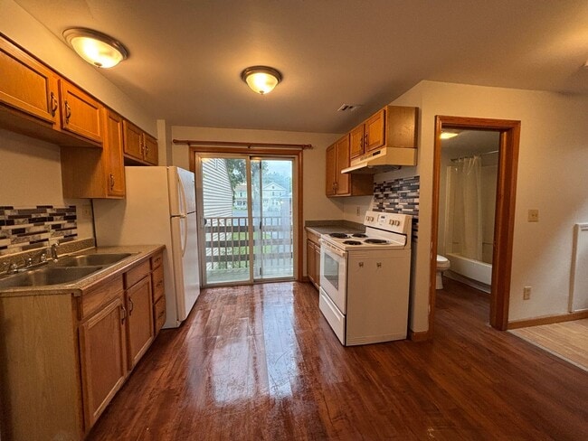 Photo - 25 North St Unit 2R