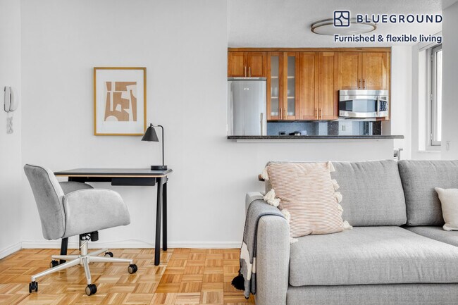 401 E 34th St Unidad SI FL22-ID714