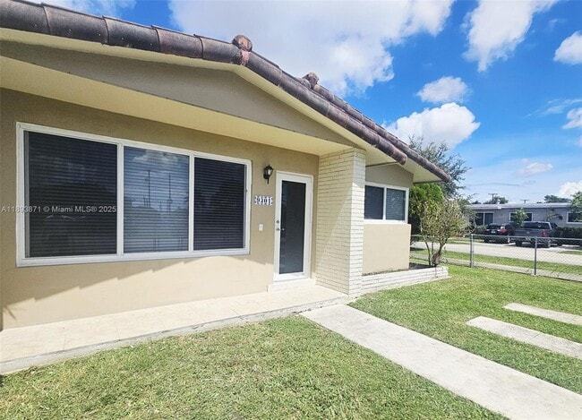Building Photo - 9301 SW 37th St Unit 9301